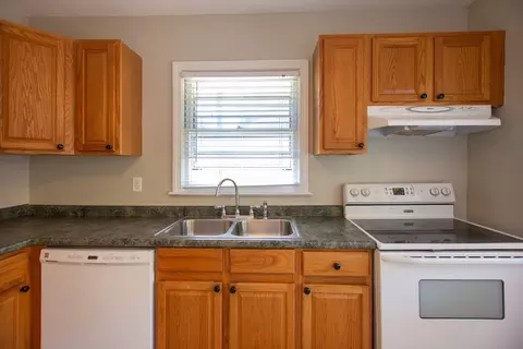 714 E Hudson Ave, Durham, NC 27704 photo 8