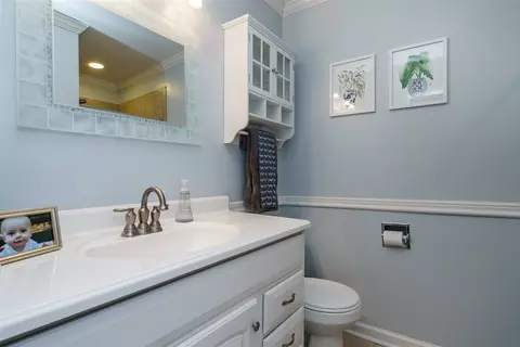 300 Compton Rd, Raleigh, NC 27609 photo 12