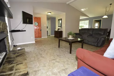 6500 Pondview Ln, Durham, NC 27712 photo 8