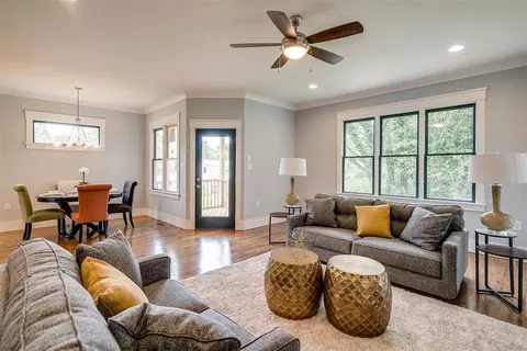 1102 Gurley St, Durham, NC 27701 photo 10