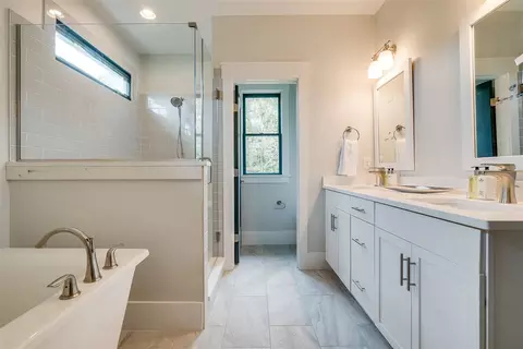 1102 Gurley St, Durham, NC 27701 photo 17