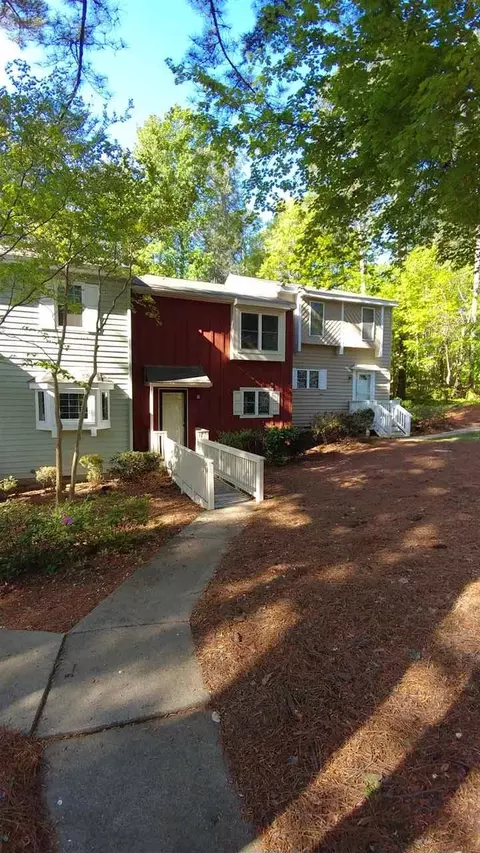5742 Poolside Dr, Raleigh, NC 27612 photo 2