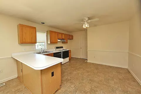 1104 Warren Rd, Erwin, NC 28339 photo 3