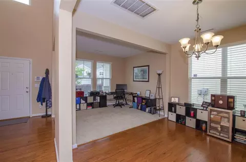 2411 Pear Tree Ln, Durham, NC 27703 photo 4