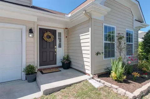 1301 Snyder St, Durham, NC 27713 photo 2