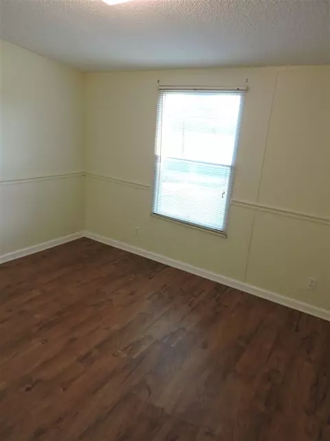 182 Old Durham Rd, Roxboro, NC 27573 photo 9