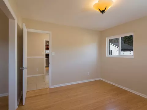 4915 Mandel Rd, Durham, NC 27712 photo 9