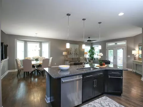 459 Plainview Ave, Raleigh, NC 27604 photo 8