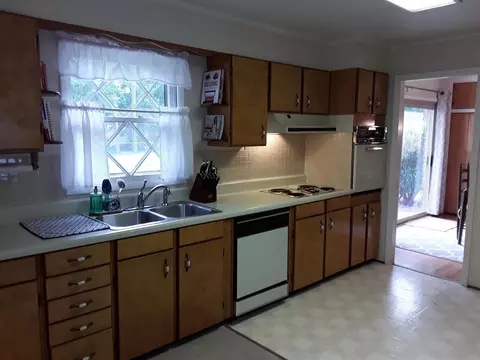 201 W Stevens St, Smithfield, NC 27577 photo 5