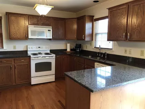 8608 Manns Loop Rd, Apex, NC 27539 photo 3