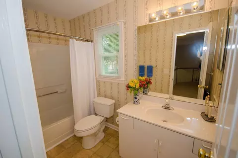 10 Trescott Dr, Durham, NC 27703 photo 20