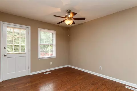 6515 Ladd Dr, Durham, NC 27712 photo 5