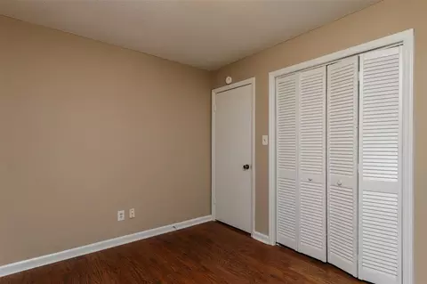 6515 Ladd Dr, Durham, NC 27712 photo 16