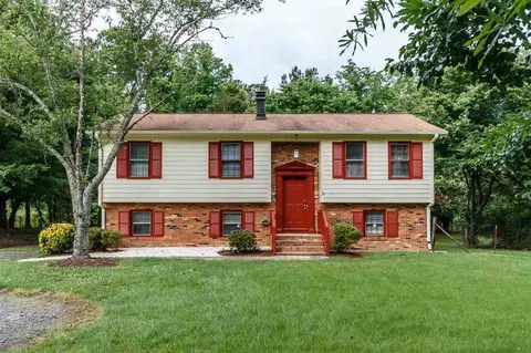 6515 Ladd Dr, Durham, NC 27712 photo 1