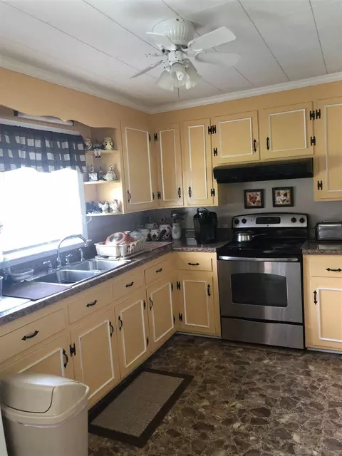 1088 Vicksboro Rd, Henderson, NC 27537 photo 6