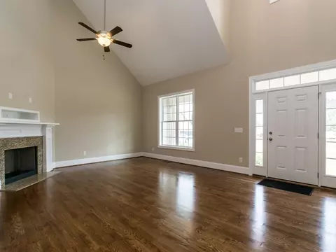 191 Rolling Oaks Ln, Benson, NC 27504 photo 3