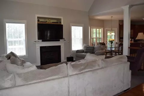 94 Victor Ct, Garner, NC 27529 photo 4