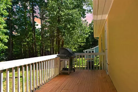 2908 Weeping St NE, Durham, NC 27704 photo 9