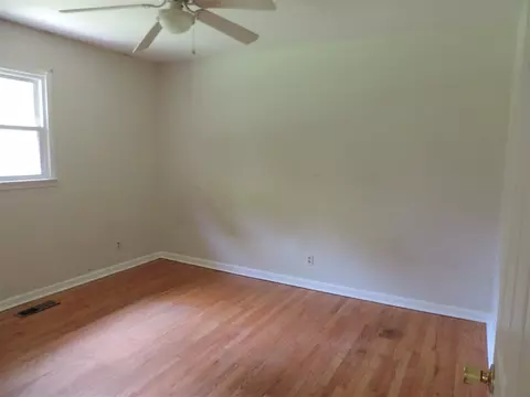 5606 Laurel Crest Dr, Durham, NC 27712 photo 9