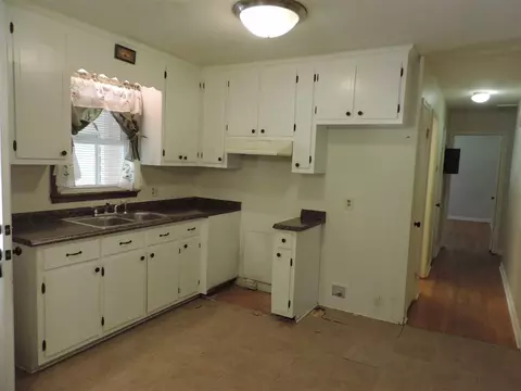 5606 Laurel Crest Dr, Durham, NC 27712 photo 3