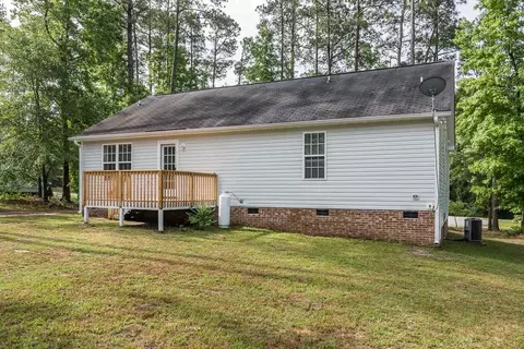 146 Walton Cir, Benson, NC 27504 photo 7