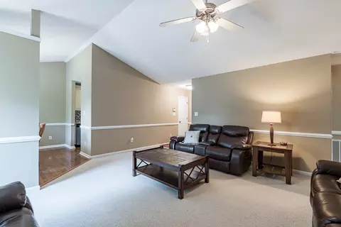 146 Walton Cir, Benson, NC 27504 photo 13