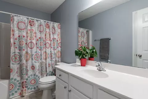 146 Walton Cir, Benson, NC 27504 photo 24