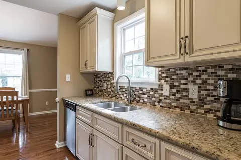 146 Walton Cir, Benson, NC 27504 photo 18