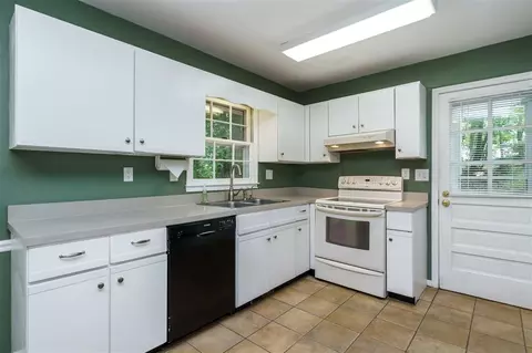 618 Webster St, Cary, NC 27511 photo 7