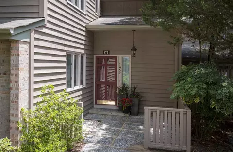 175 Montrose Dr, Durham, NC 27707 photo 2