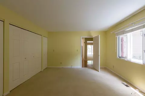 175 Montrose Dr, Durham, NC 27707 photo 3