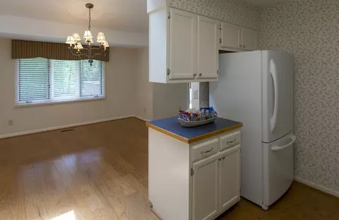 175 Montrose Dr, Durham, NC 27707 photo 8