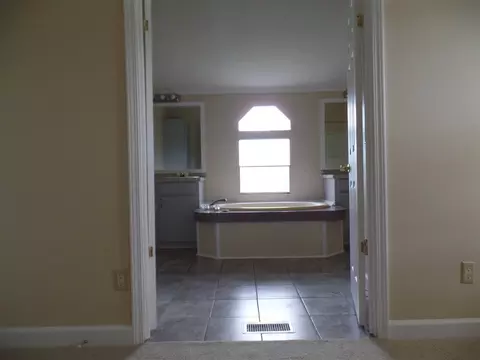 1019 Windward Hill Ct, Middlesex, NC 27557 photo 9