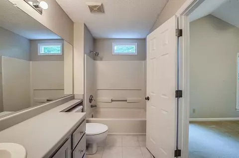 6 Blacksmith Cir, Durham, NC 27707 photo 9