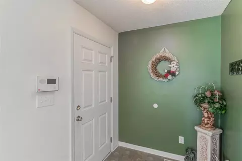284 Rose Ct, Benson, NC 27504 photo 5