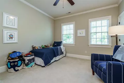2116 Pine Dr, Raleigh, NC 27608 photo 21