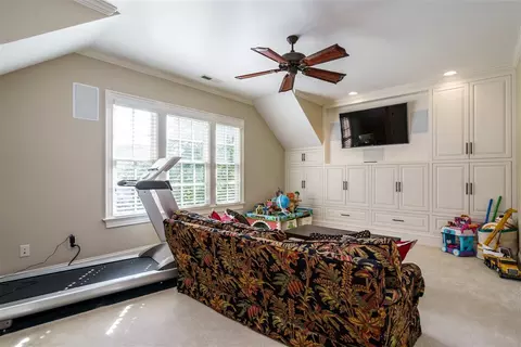 2116 Pine Dr, Raleigh, NC 27608 photo 18