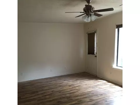 2408 C Stadium Dr, Durham, NC 27704 photo 3