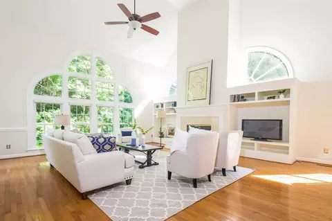 101 Divot Ln, Cary, NC 27513 photo 8