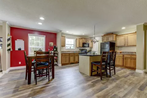 720 Circle Dr, Angier, NC 27501 photo 4