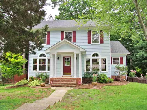113 W Dutton Ct, Cary, NC 27513 photo 1