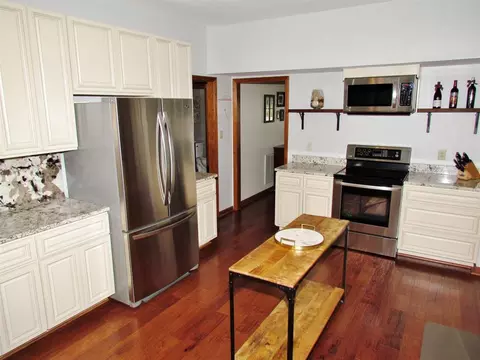 113 W Dutton Ct, Cary, NC 27513 photo 10