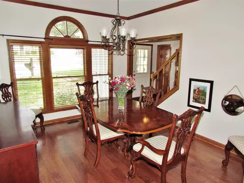 113 W Dutton Ct, Cary, NC 27513 photo 3