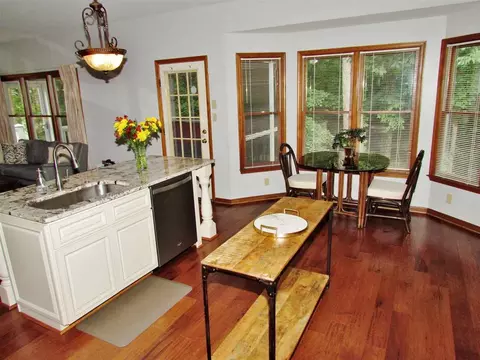 113 W Dutton Ct, Cary, NC 27513 photo 9