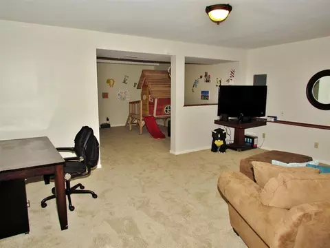 113 W Dutton Ct, Cary, NC 27513 photo 22