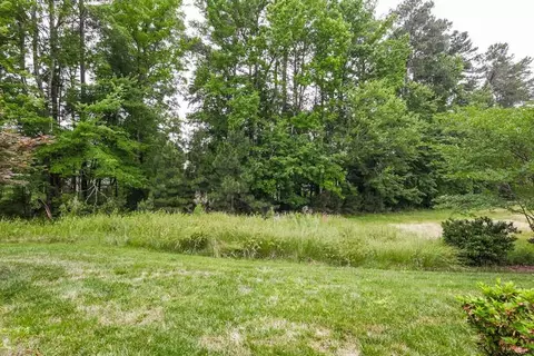 2105 Freeport Dr, Cary, NC 27519 photo 23