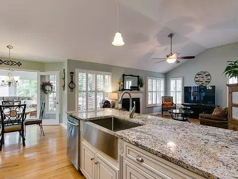 303 Alumni Ave, Durham, NC 27713 photo 8