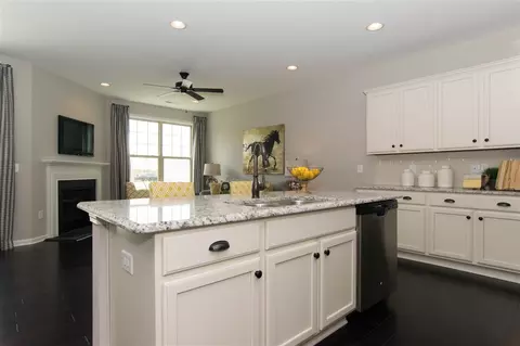 1129 Apogee Dr, Durham, NC 27713 photo 6