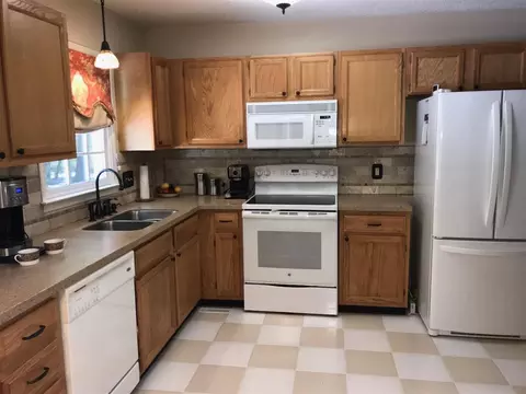 10 Big Bluff Pl, Durham, NC 27712 photo 6