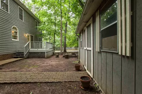 601 Valley Dr, Durham, NC 27704 photo 24